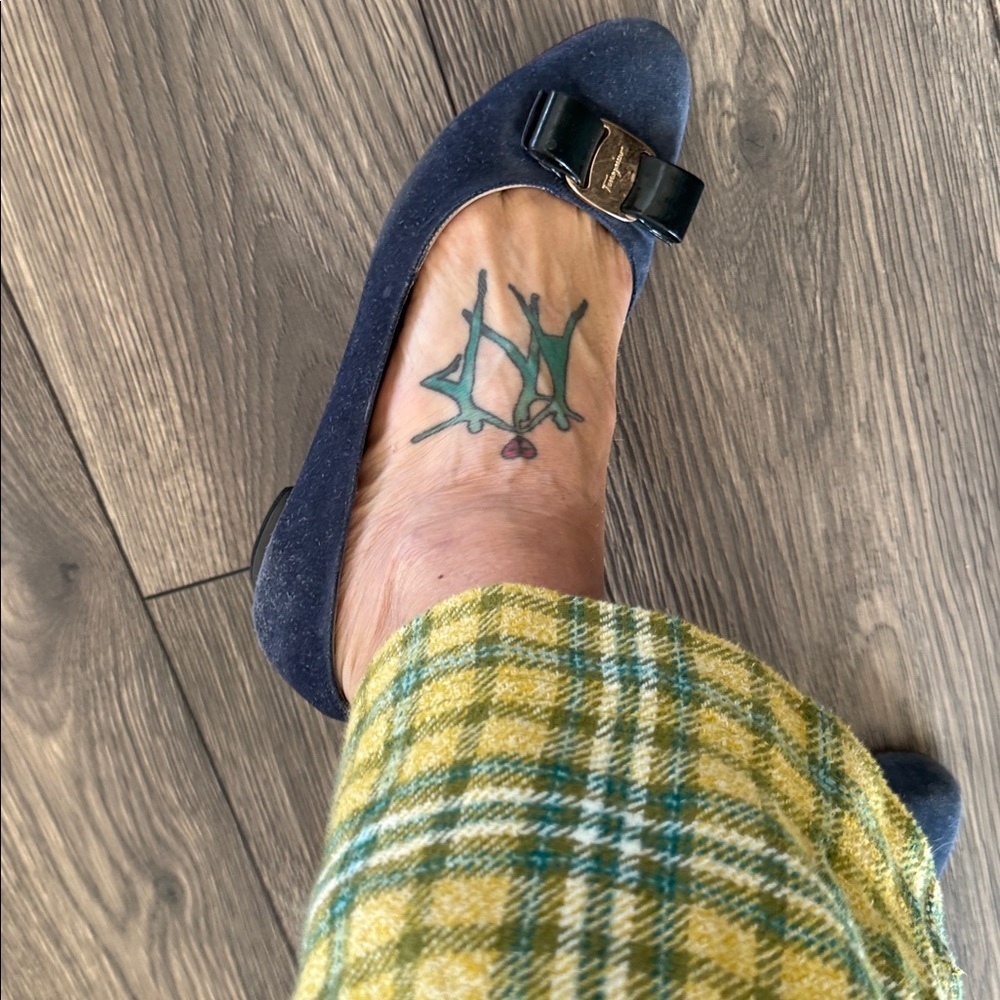 Salvatore Ferragamo Navy Suede Bow Flats with Gold Accent - Picture 6 of 14